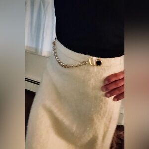 Original Milly of New York wool miniskirt NWOT Gold chain, button detail. Size 2